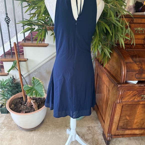 Venus Ladies size 6 sleeveless cocktail dress very good condition. Navy - Picture 10 of 11